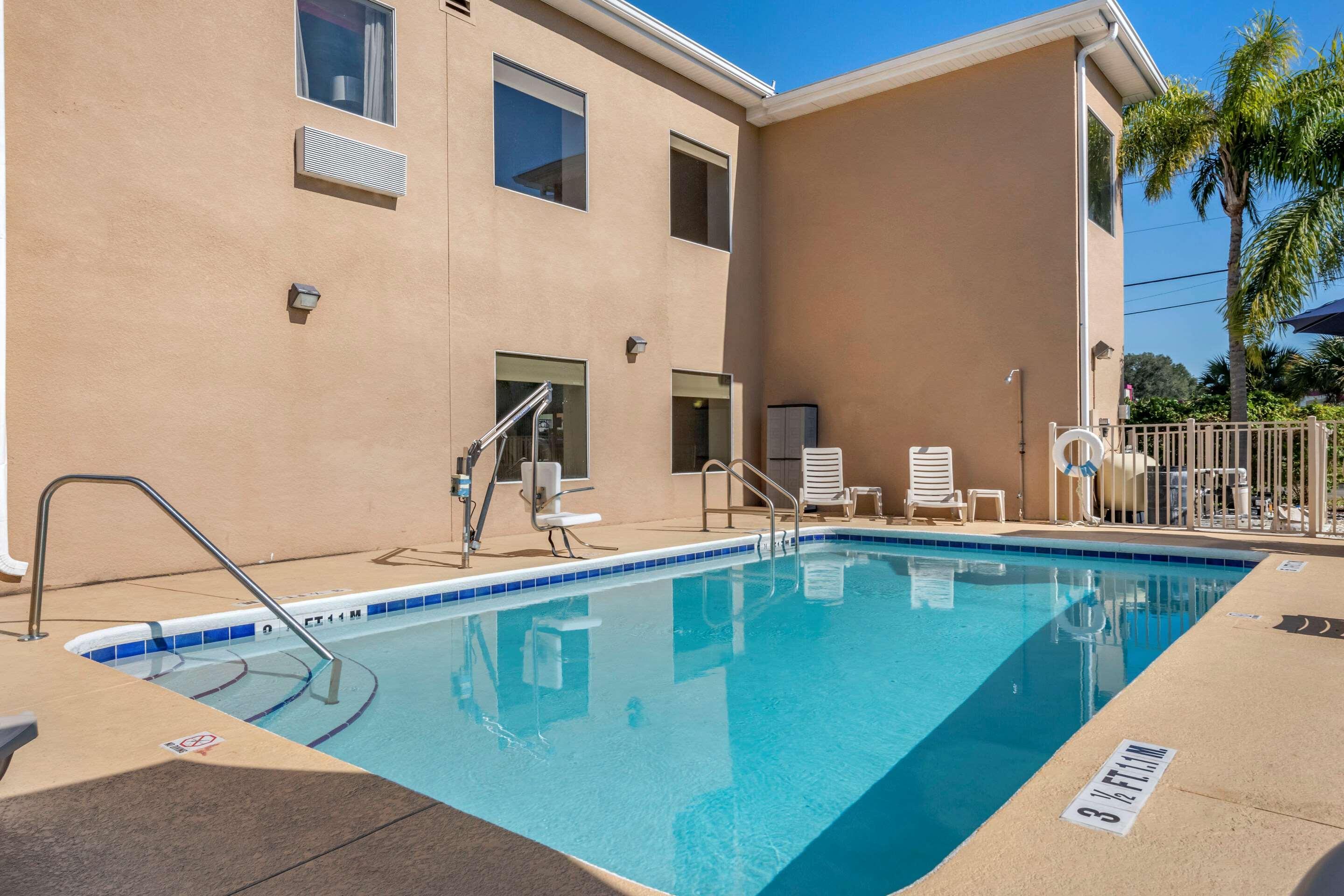 Quality Inn Zephyrhills-Dade City מראה חיצוני תמונה