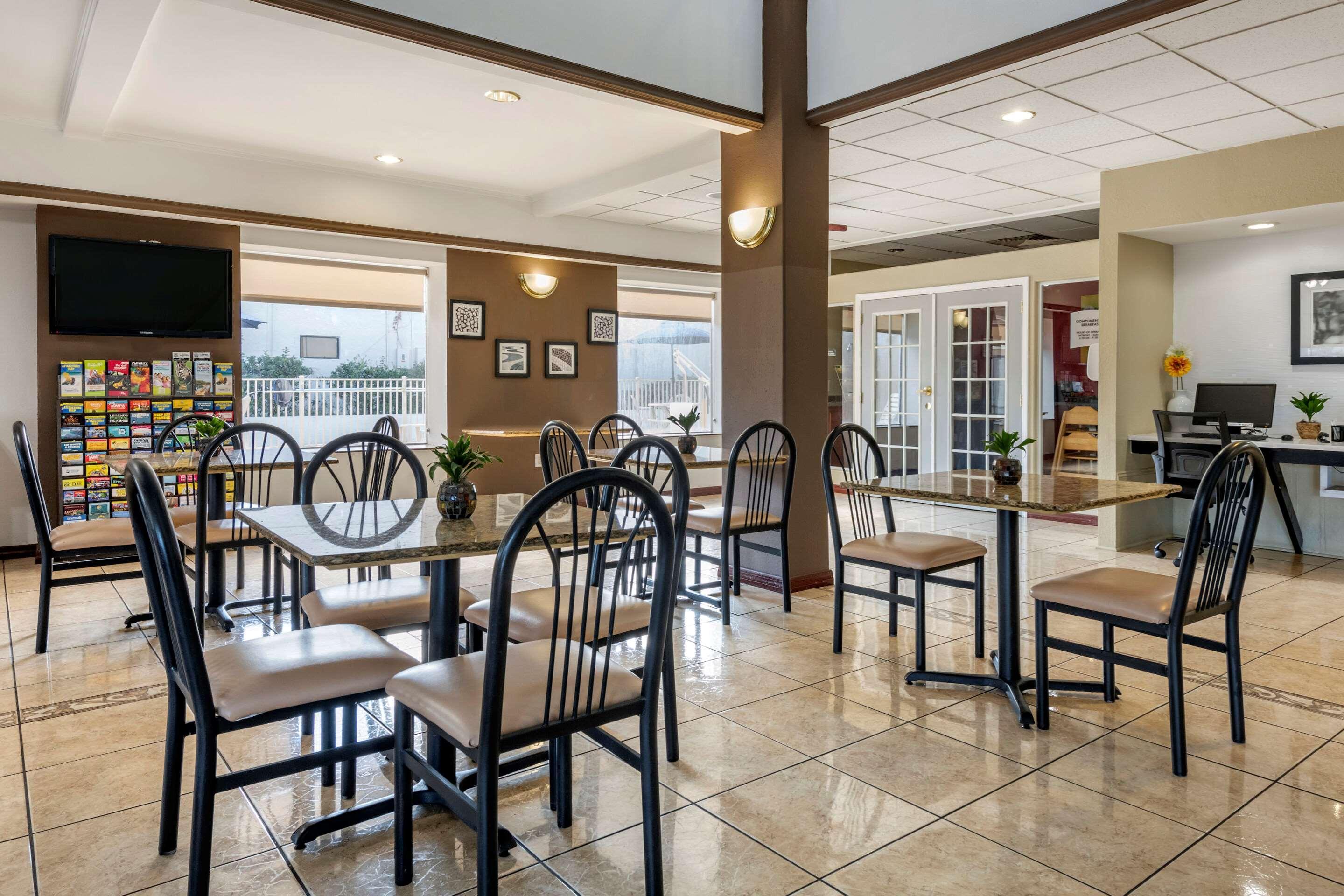 Quality Inn Zephyrhills-Dade City מראה חיצוני תמונה