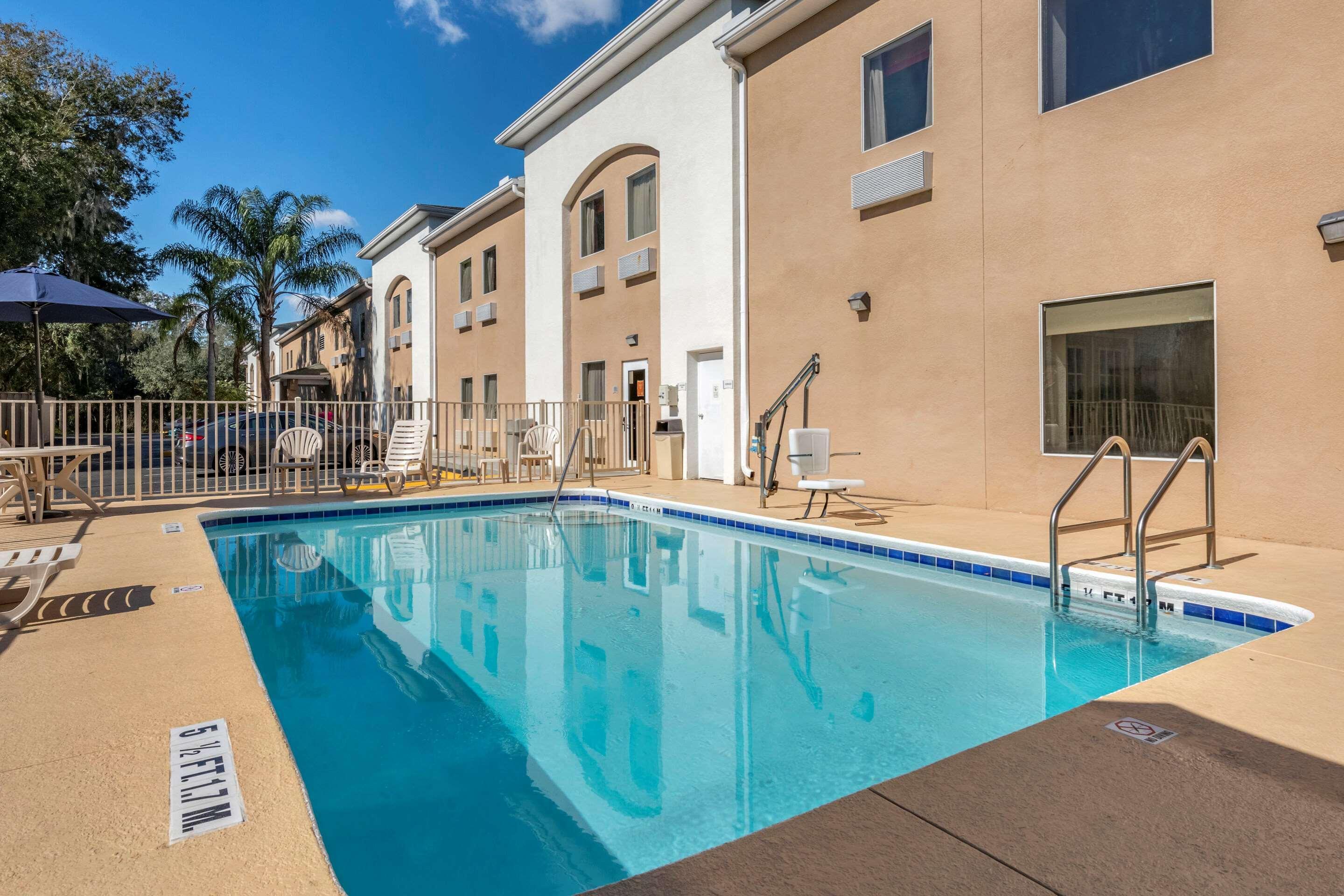 Quality Inn Zephyrhills-Dade City מראה חיצוני תמונה